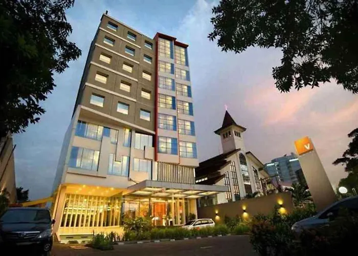 V Hotel Tebet Jakarta